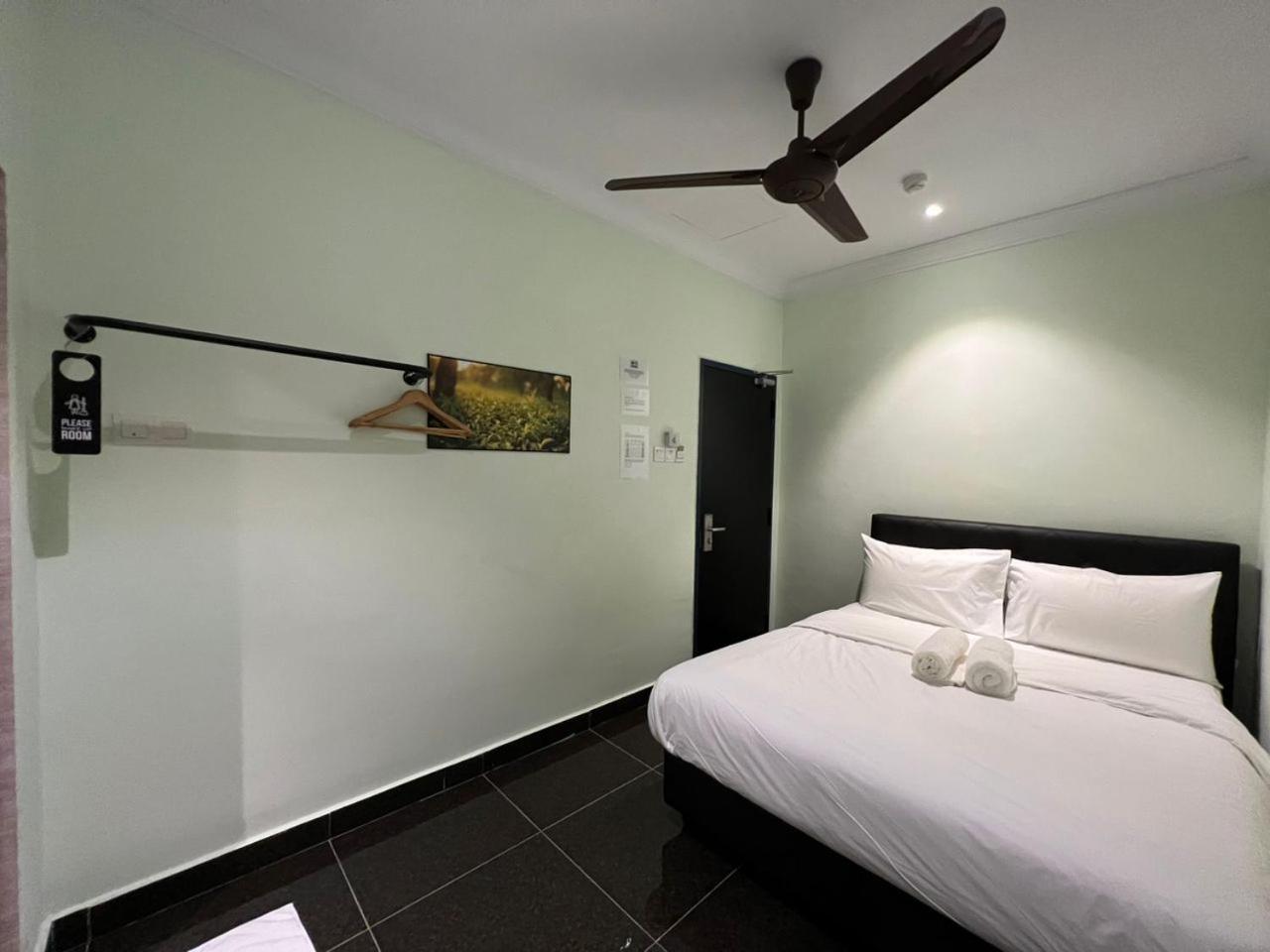 I Go Inn Bandar Saujana Putra Exteriör bild